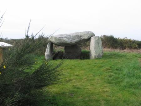 carnac - dolmen
